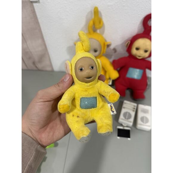 Vintage 1998 Playskool Teletubbies Talking Plush And Keychains Lot READ - Picture 9 of 16